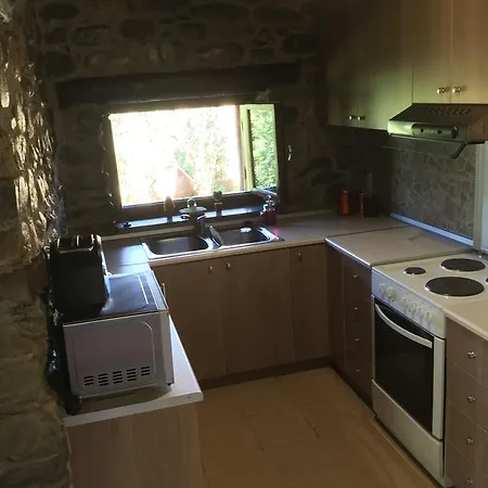 Casa Avocado Tavronitis