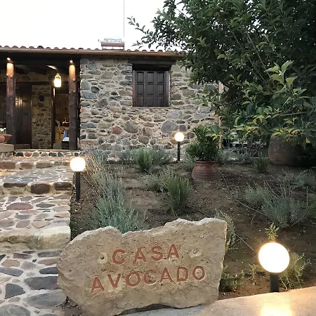 Casa Avocado Ferienhaus Tavronitis